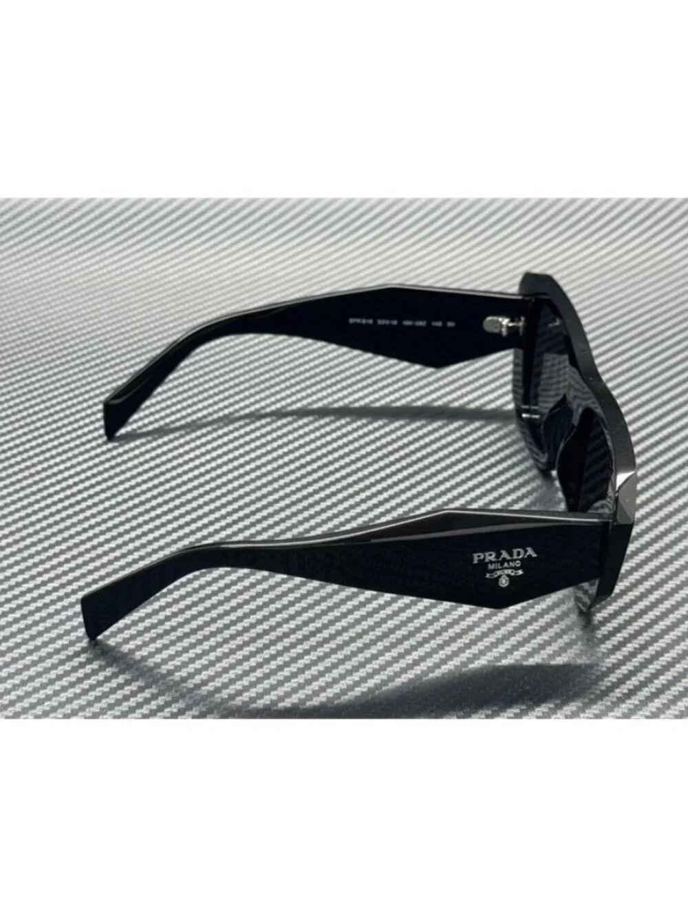 New PRADA Women Black Sunglasses 53-19-145